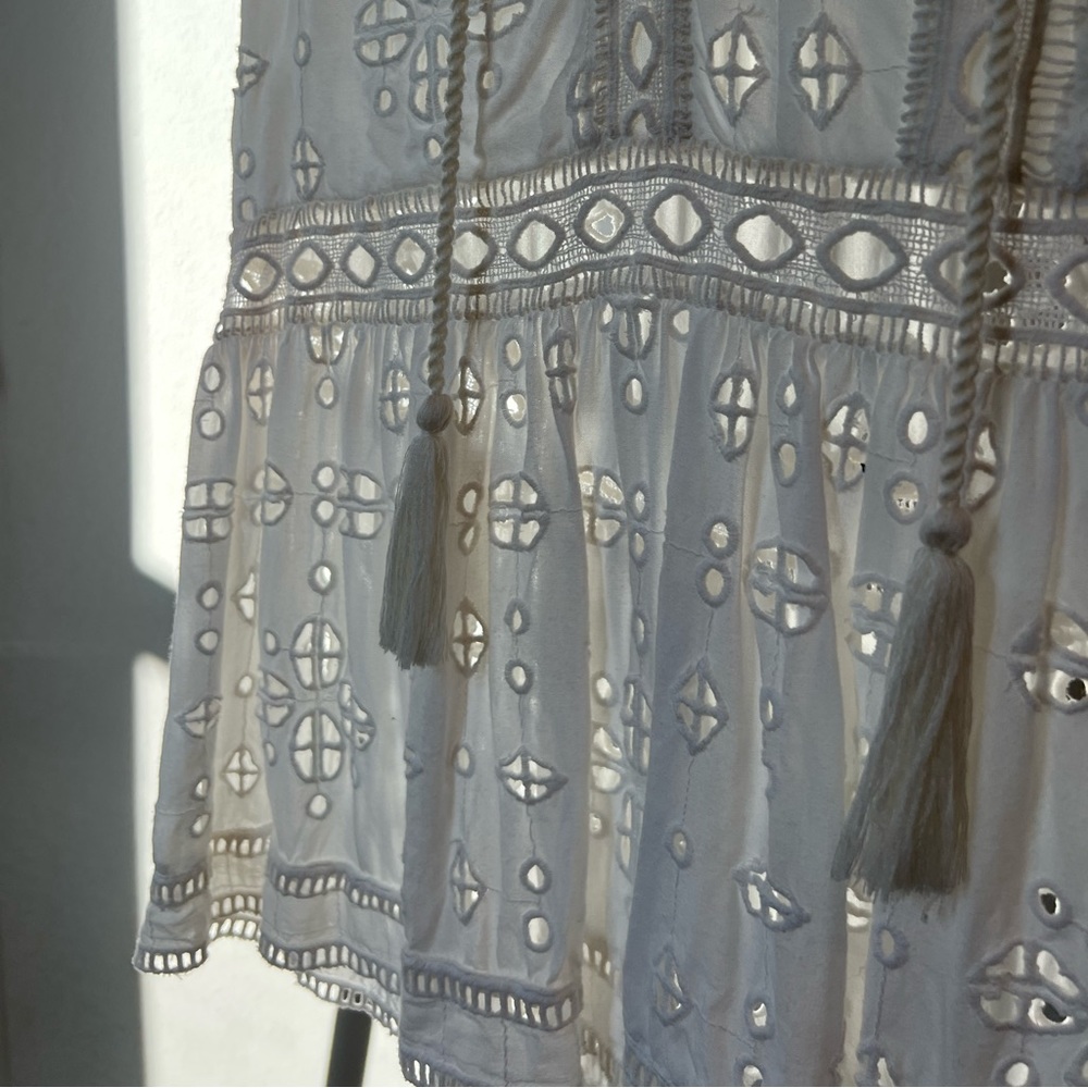 dylan eyelet top - Picture 4 of 5